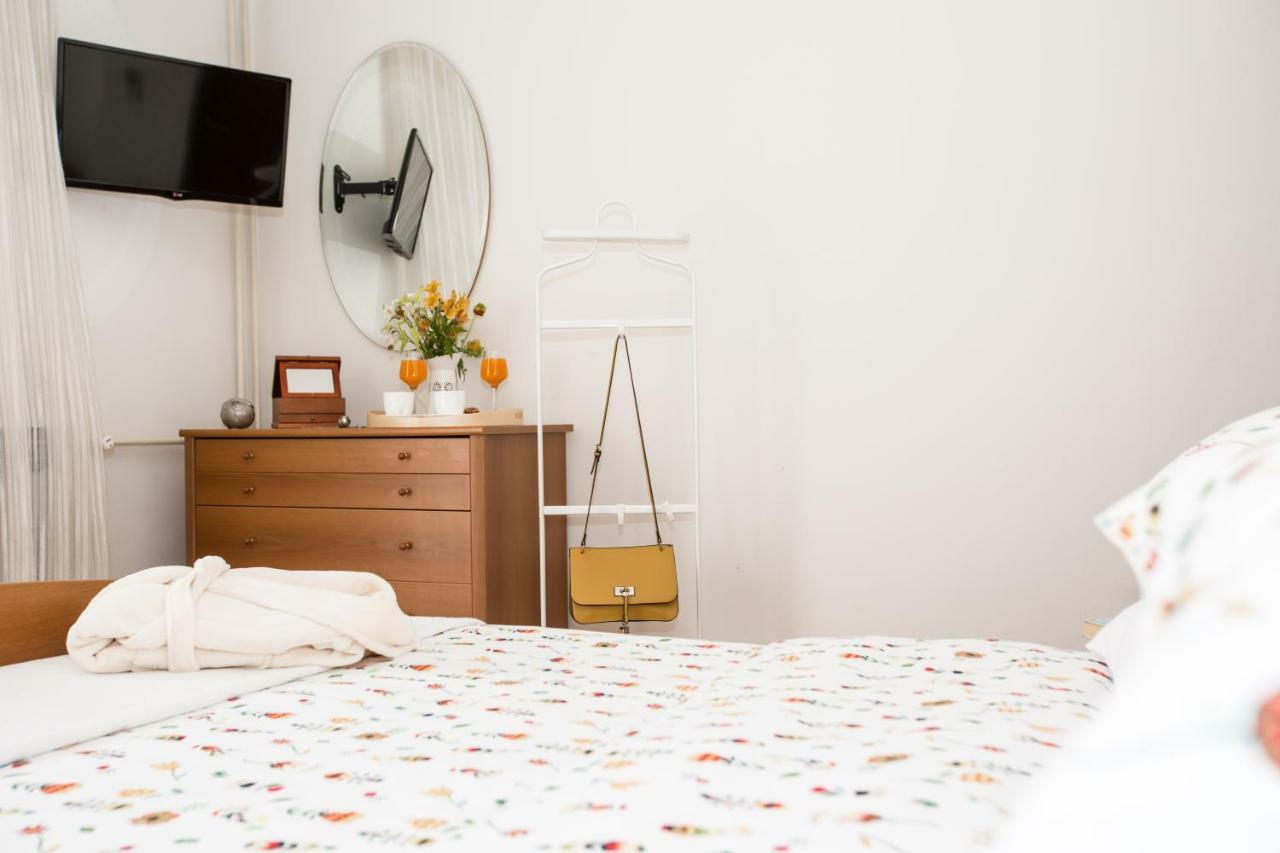 Spacious Apartment Near The Old Town ドゥブロブニク エクステリア 写真
