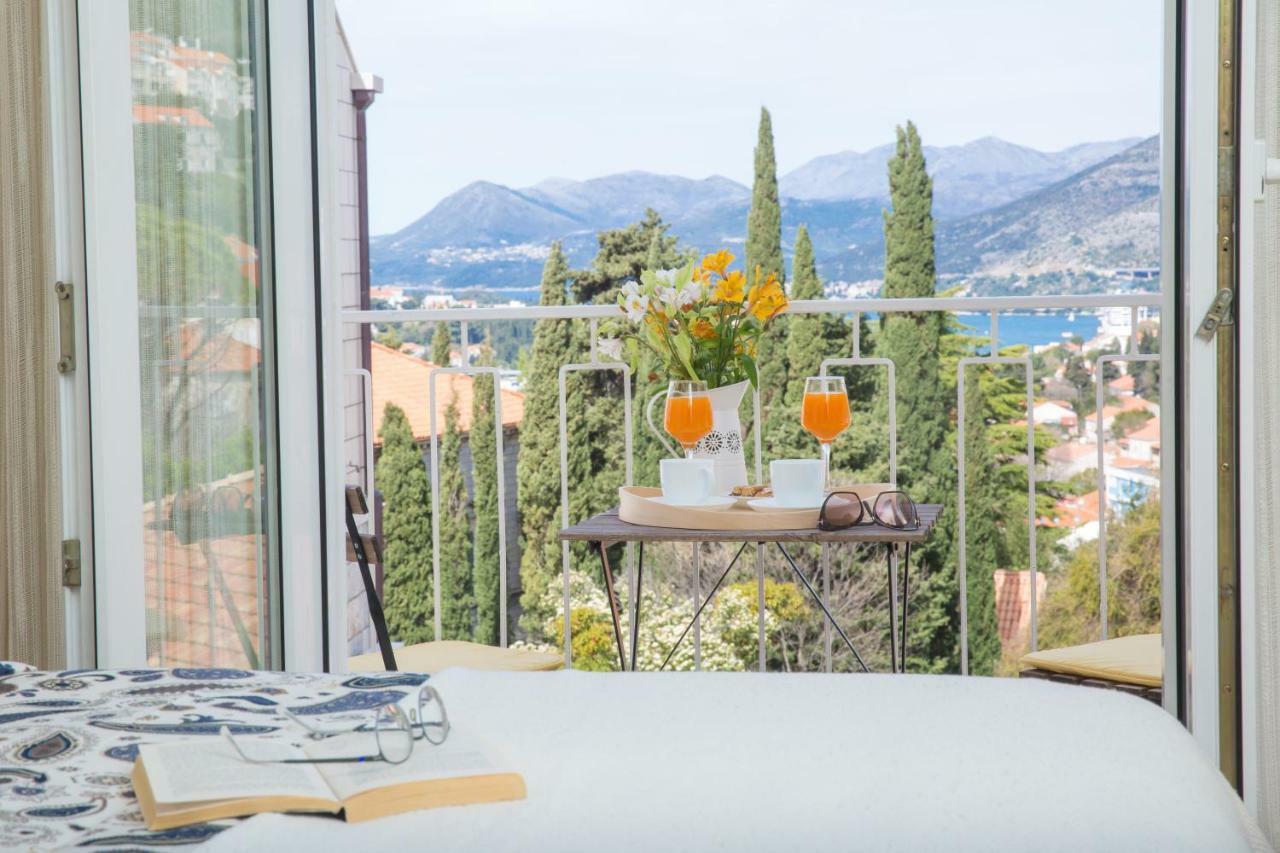 Spacious Apartment Near The Old Town ドゥブロブニク エクステリア 写真