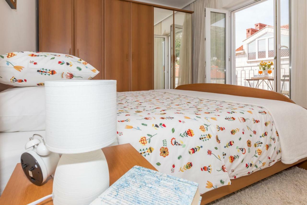 Spacious Apartment Near The Old Town ドゥブロブニク エクステリア 写真