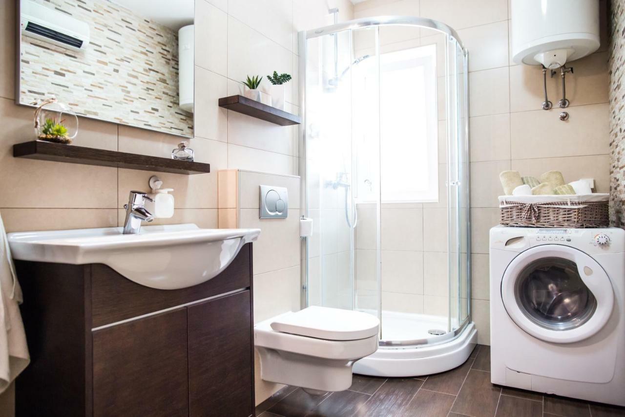 Spacious Apartment Near The Old Town ドゥブロブニク エクステリア 写真
