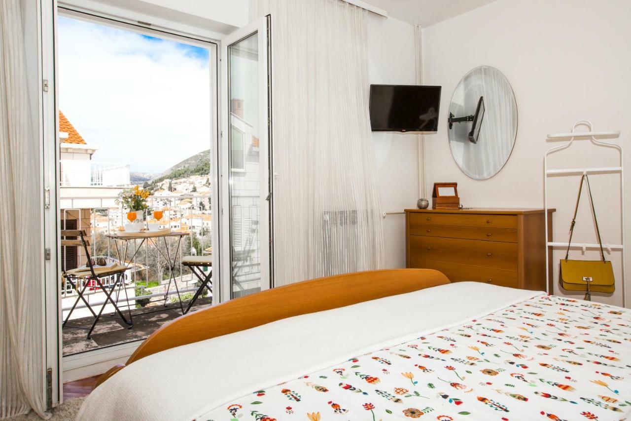 Spacious Apartment Near The Old Town ドゥブロブニク エクステリア 写真